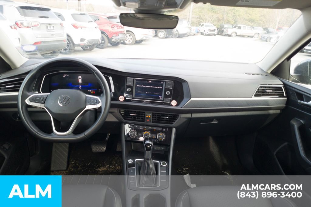 Used 2024 Volkswagen Jetta SE image 20