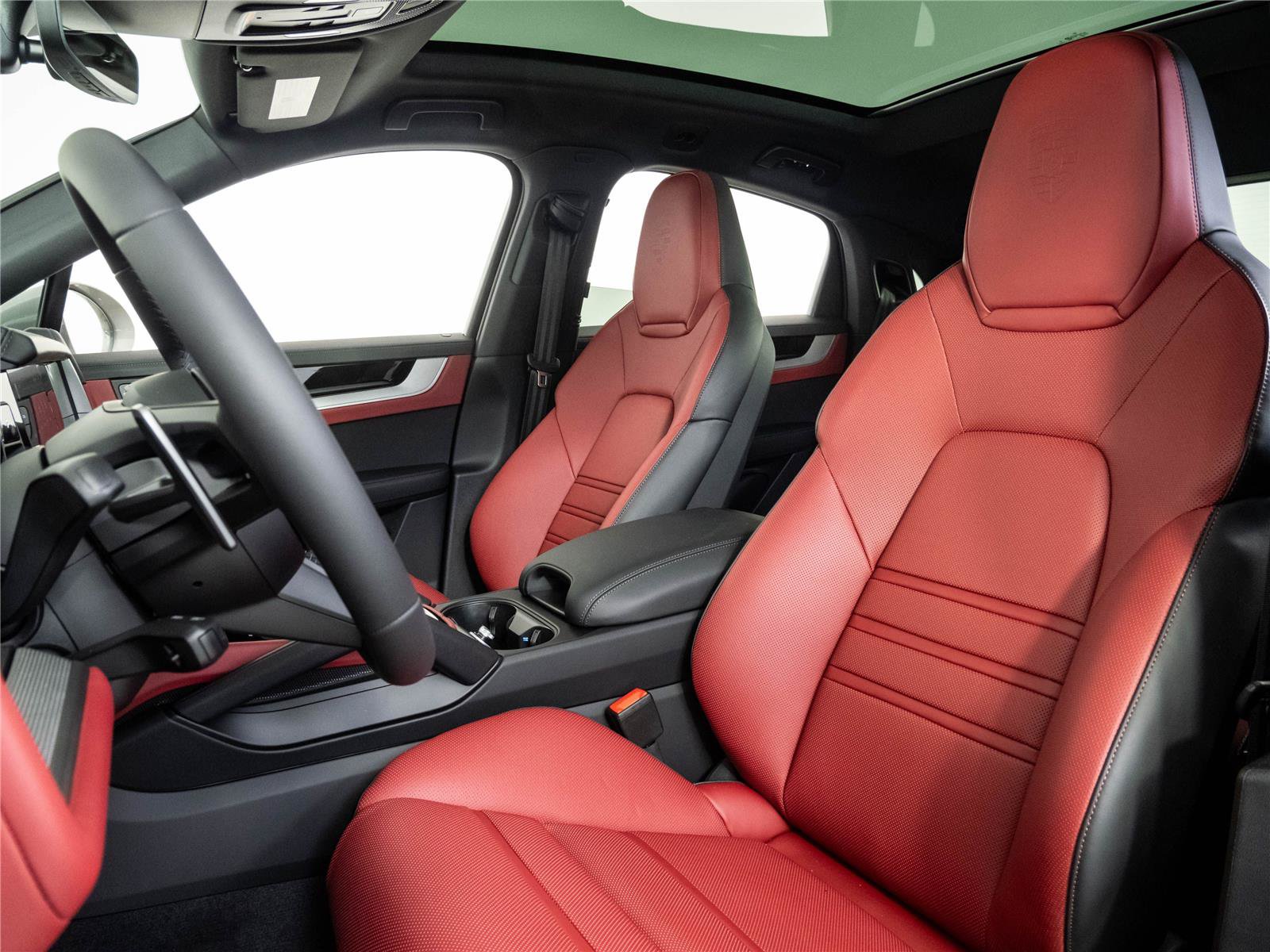 New 2026 Porsche Cayenne Coupe AWD/4WD image 5