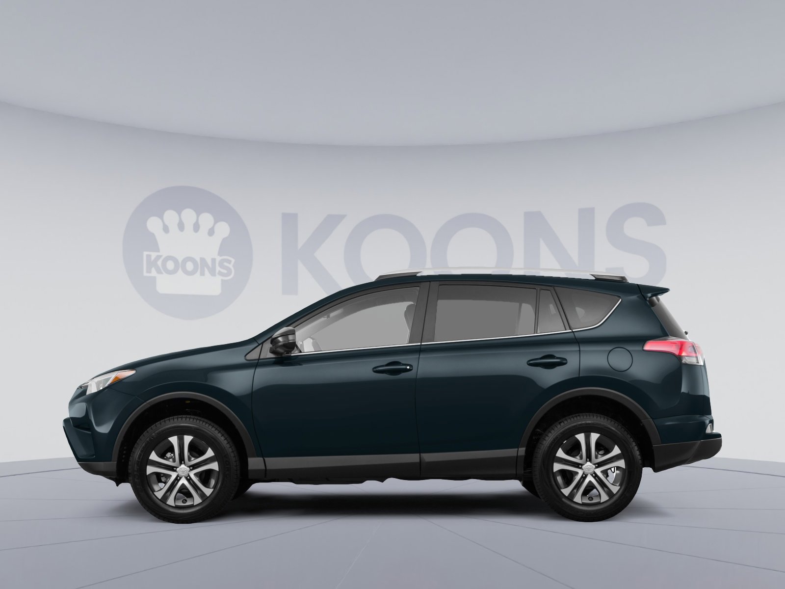 Used 2017 Toyota RAV4 Platinum image 2