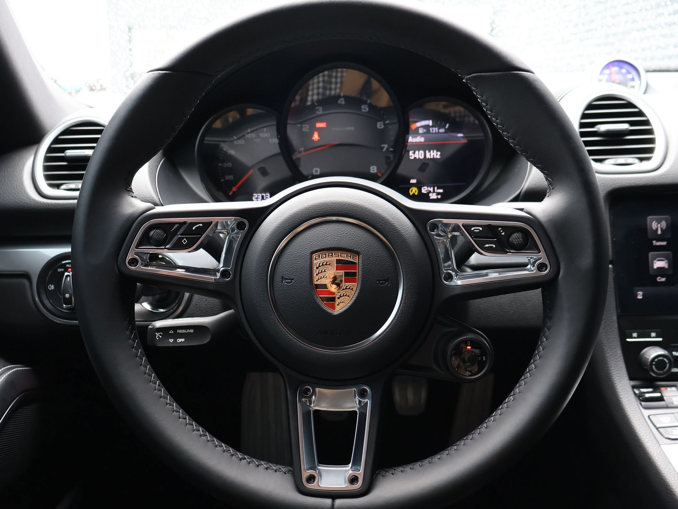 Certified 2025 Porsche 718 Cayman RWD image 16