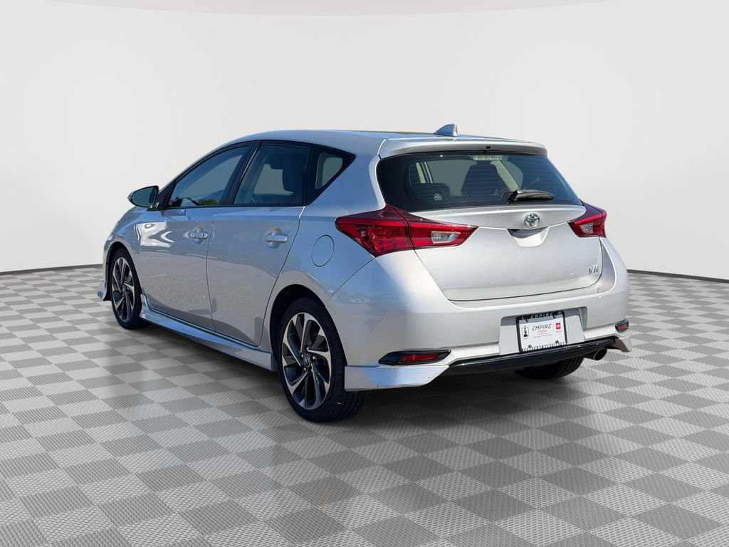 Used 2018 Toyota Corolla iM w/ All-Weather Mat Package FWD image 5