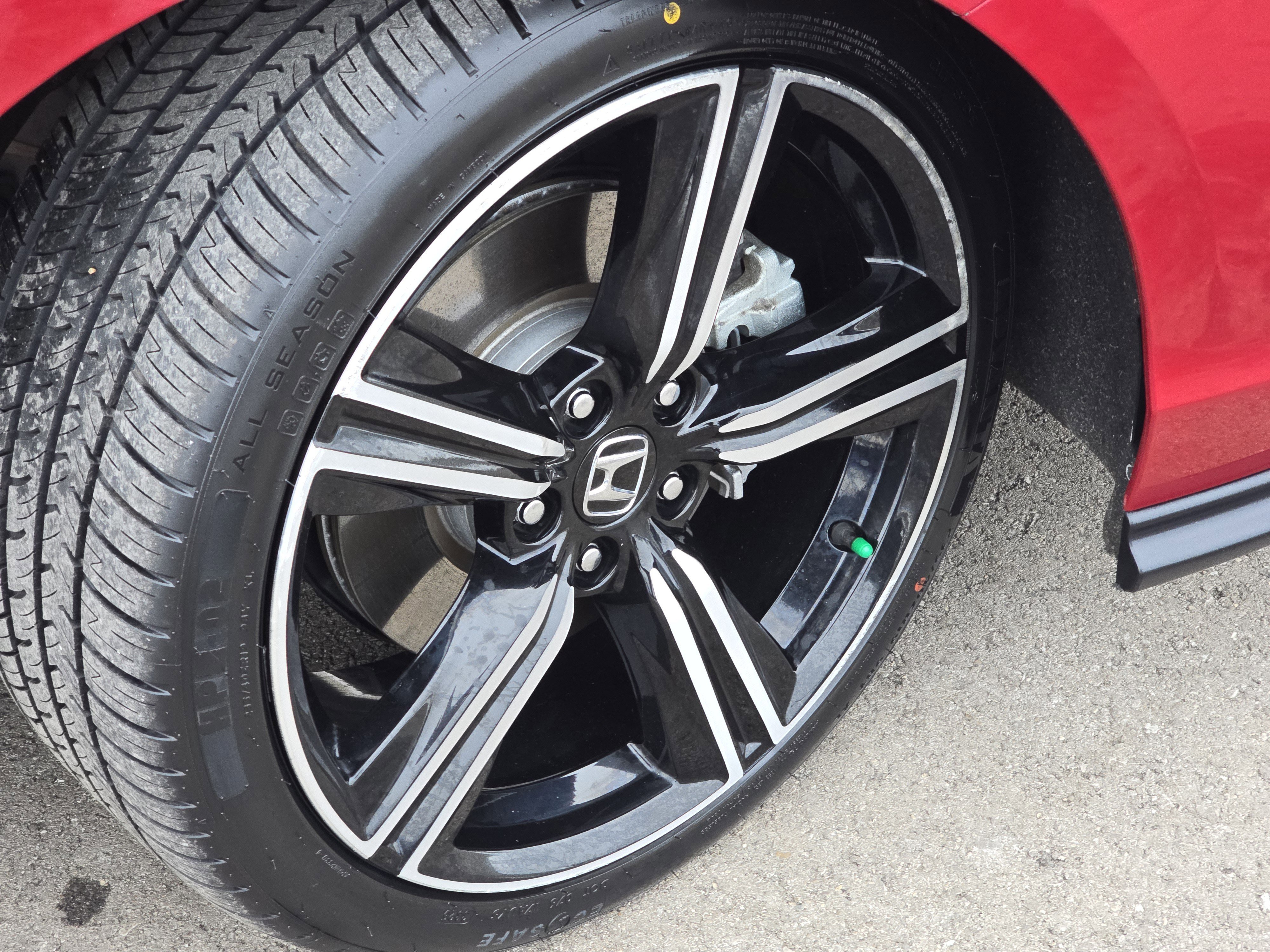 Used 2023 Honda Accord Sport image 13