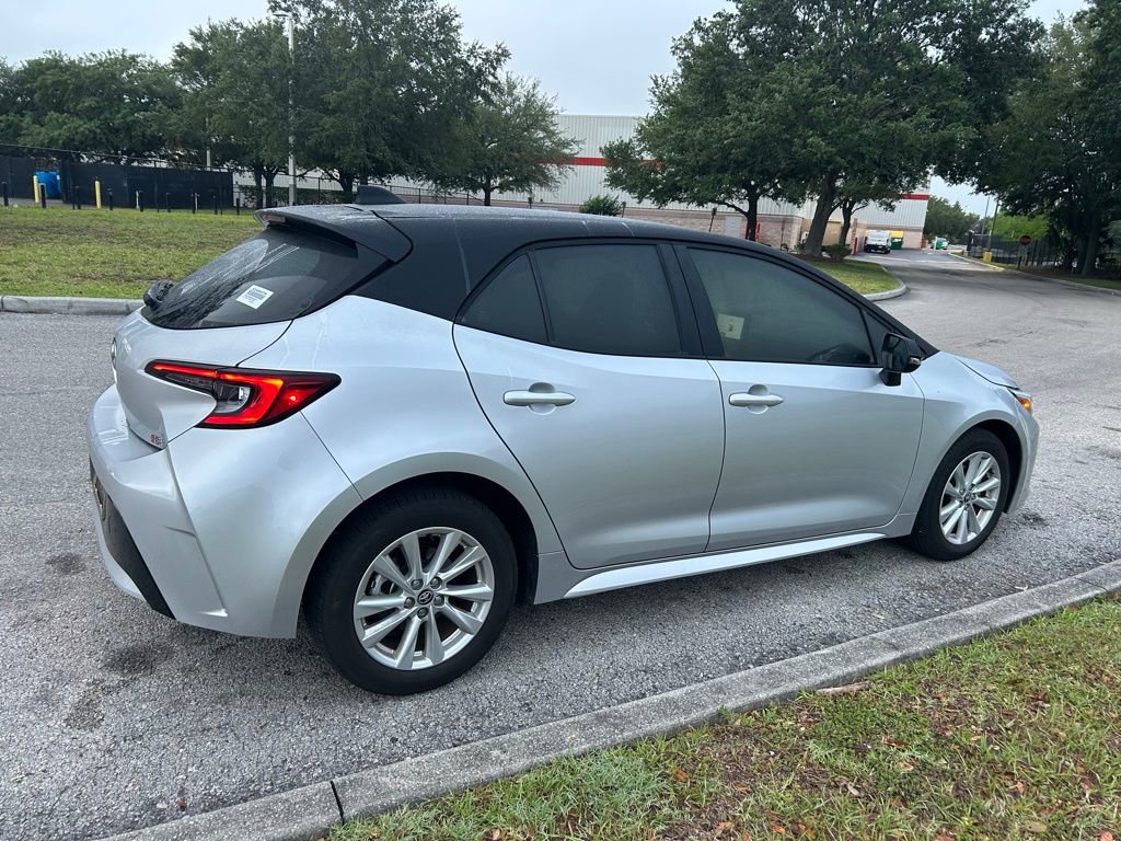 Used 2025 Toyota Corolla SE FWD image 5