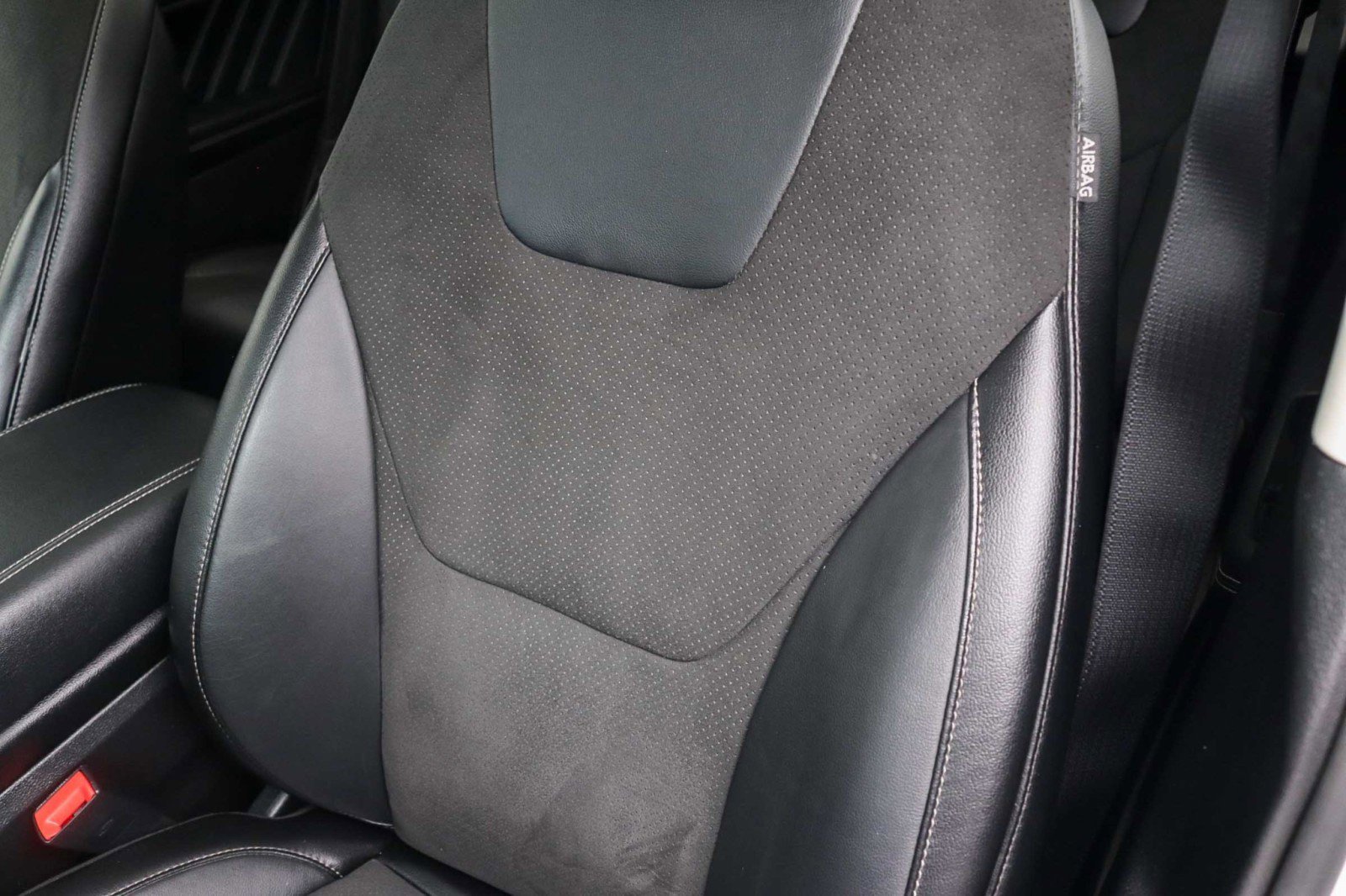 Used 2016 Ford Edge Sport w/ Equipment Group 401A AWD/4WD image 30