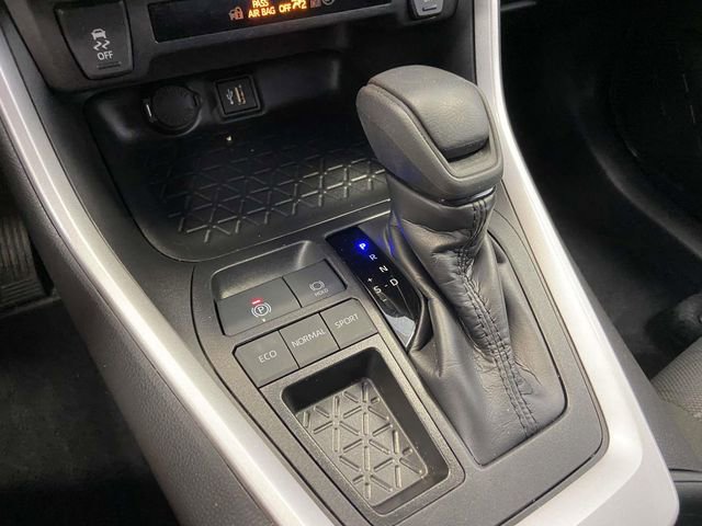 Certified 2025 Toyota RAV4 XLE image 24