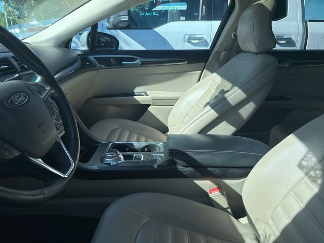 Used 2019 Ford Fusion SEL FWD image 6