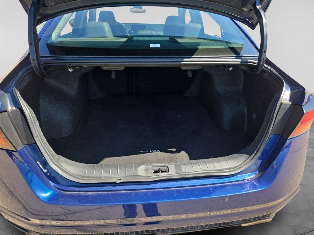 Used 2024 Nissan Altima 2.5 SR FWD image 36