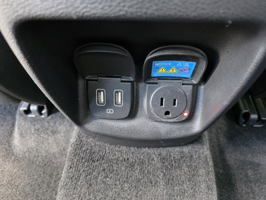 Used 2023 Genesis GV80 2.5T w/ Advanced Package image 31