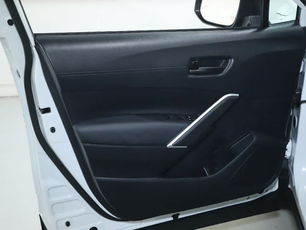 Certified 2024 Toyota Corolla Cross LE FWD image 15