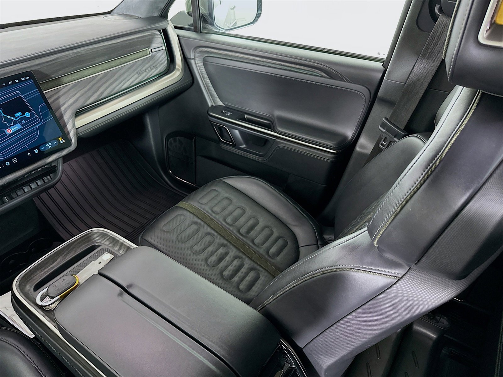 Used 2022 Rivian R1S Launch Edition image 24