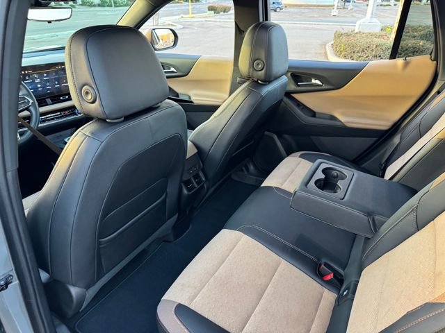 Used 2025 Chevrolet Equinox ACTIV w/ Safety and Technology Package image 20