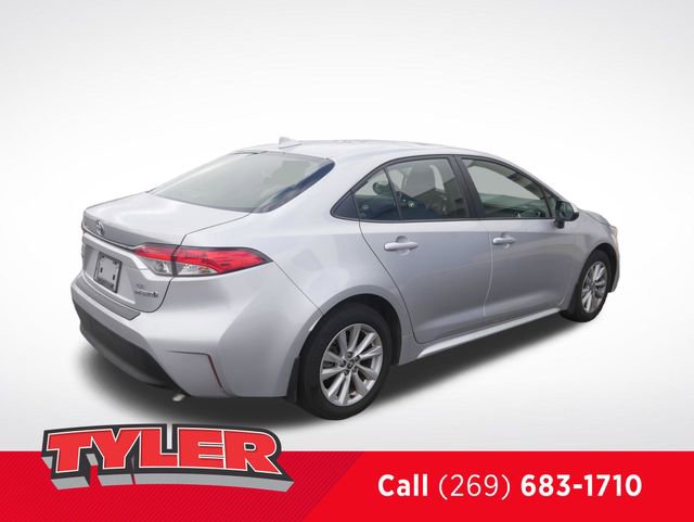 Used 2023 Toyota Corolla LE w/ LE Convenience Package image 8