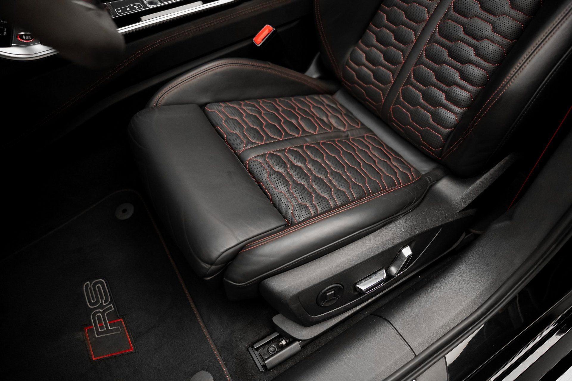 Used 2022 Audi RS 6 AWD/4WD image 59