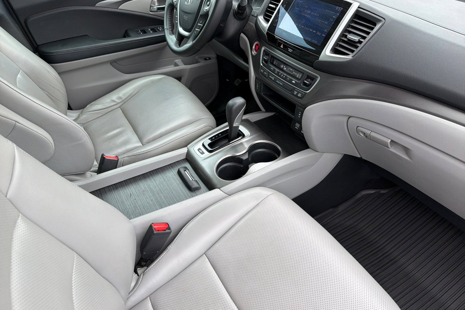 Used 2017 Honda Ridgeline RTL-T image 16