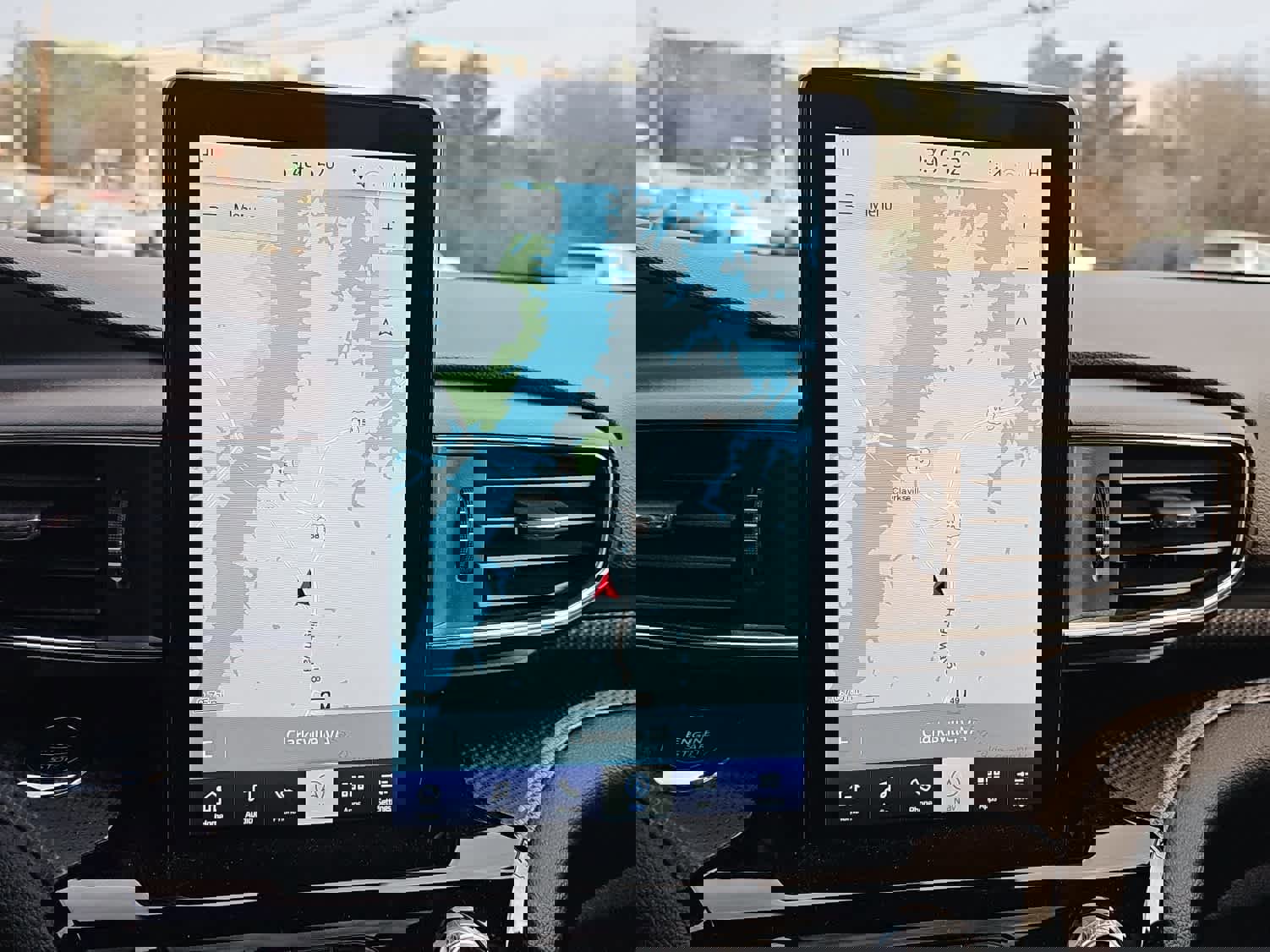 Used 2022 Ford Explorer ST w/ Equipment Group 401A image 18