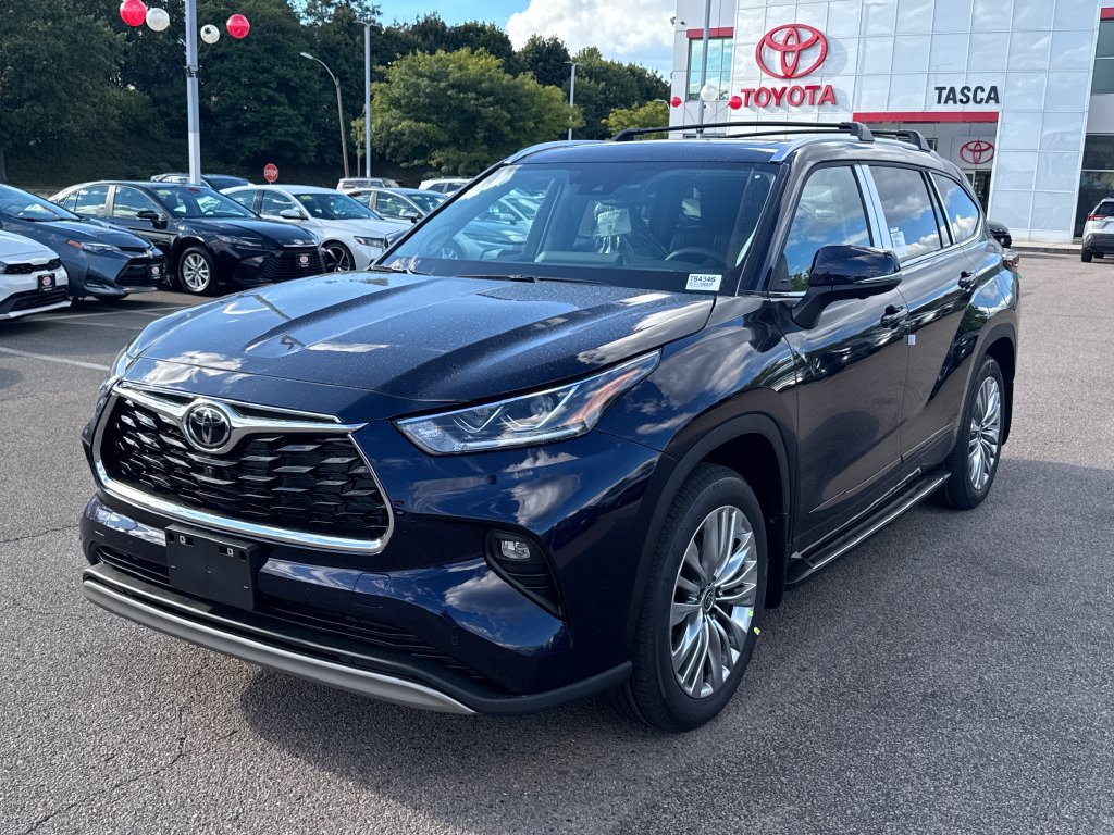 New 2026 Toyota Highlander Platinum AWD/4WD image 3