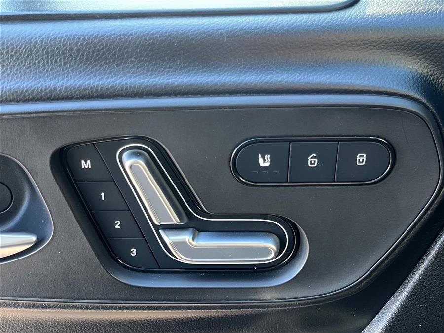 Used 2024 Mercedes-Benz Sprinter 2500 image 30