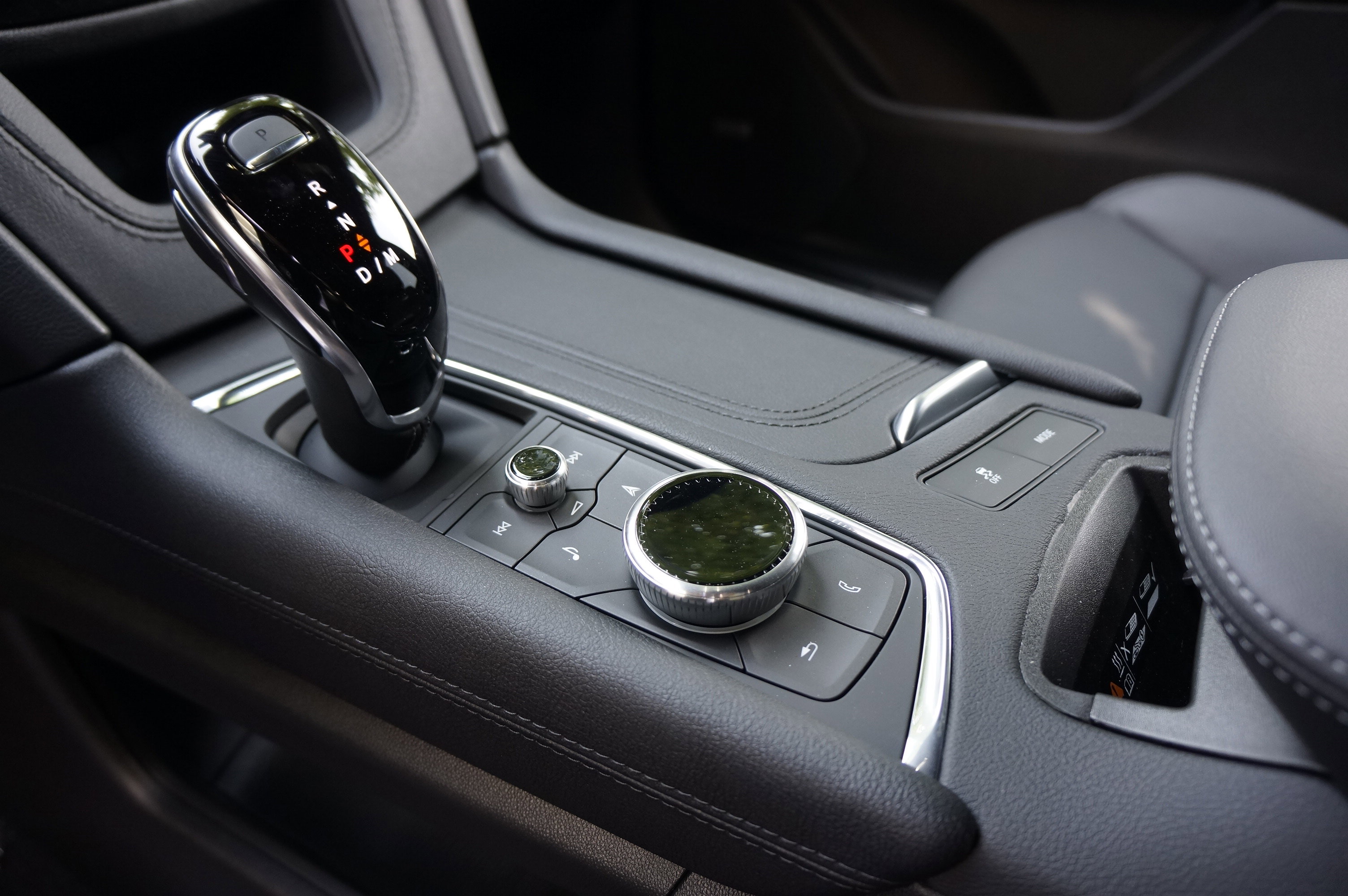 Used 2025 Cadillac XT5 Premium Luxury w/ Technology Package image 24