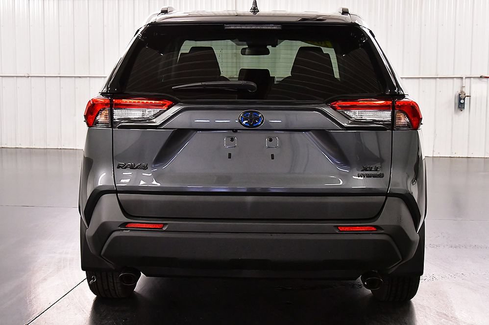 Used 2023 Toyota RAV4 XLE w/ XLE Grade Weather Package AWD/4WD image 6
