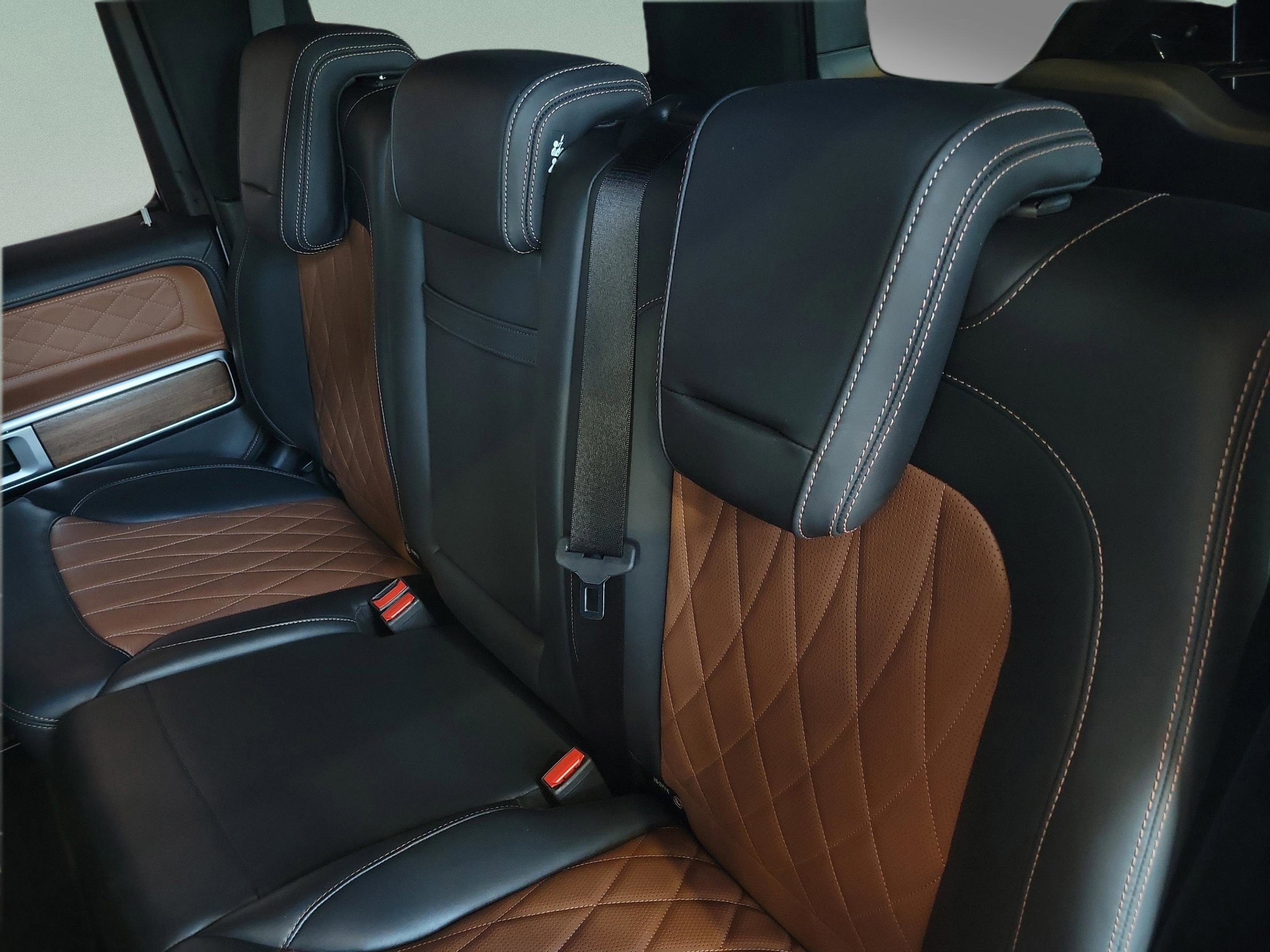 Used 2024 Mercedes-Benz G 63 AMG 4MATIC image 28