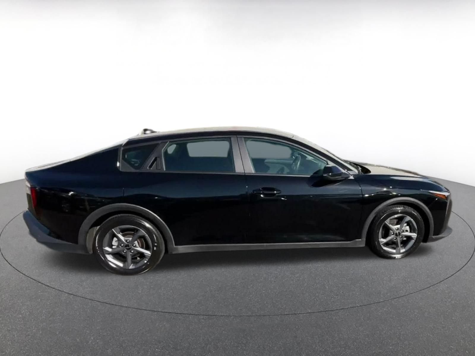 Used 2025 Kia K4 FWD image 15