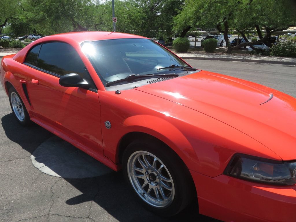 Used 2004 Ford Mustang Coupe RWD image 9