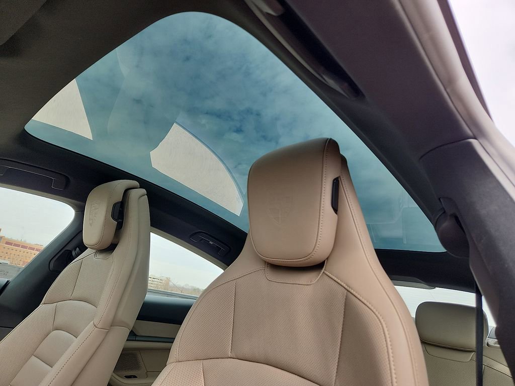 Used 2025 Porsche Taycan image 14