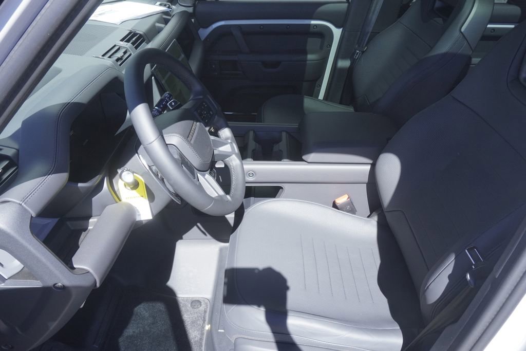 New 2026 Land Rover Defender 110 OCTA image 20