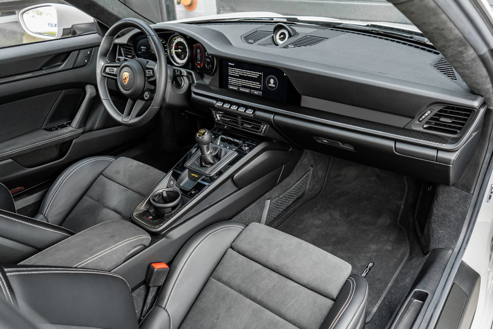 Used 2024 Porsche 911 GT3 RWD image 2