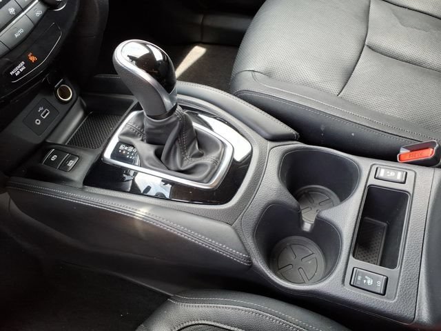 Used 2020 Nissan Rogue SL AWD/4WD image 17