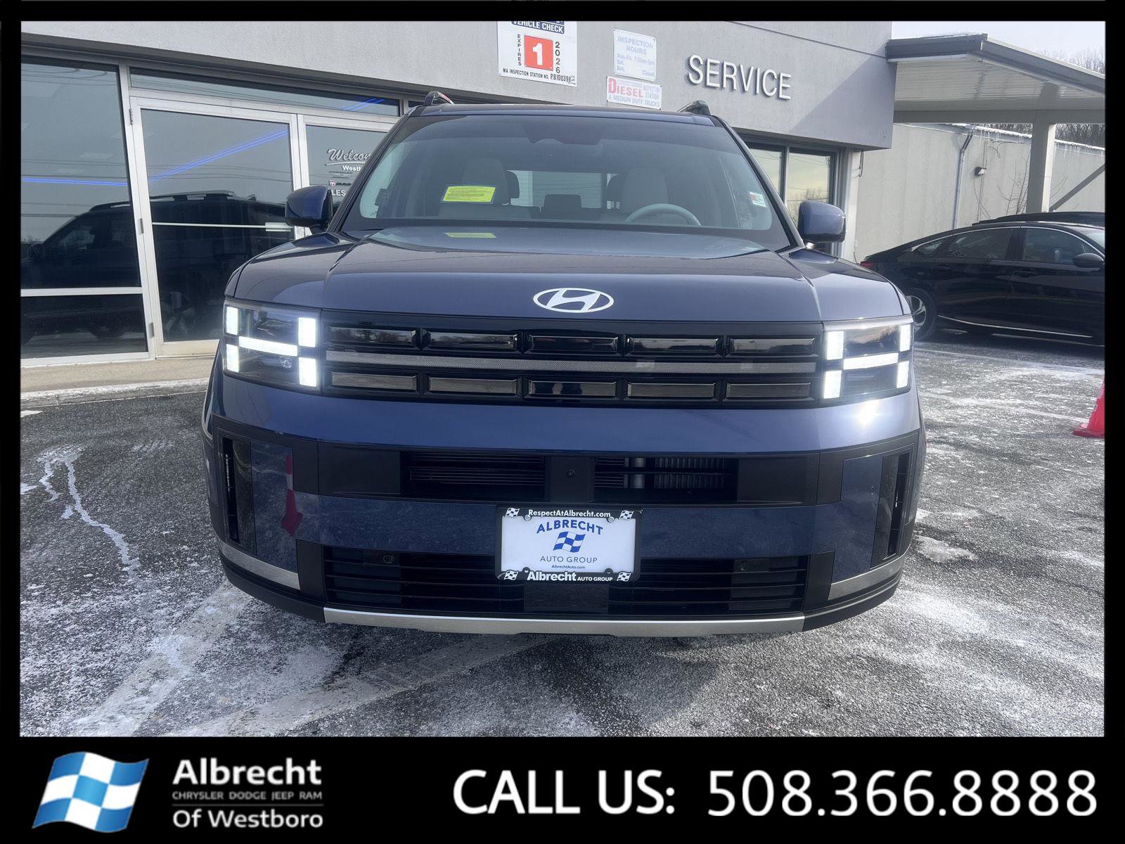 Used 2025 Hyundai Santa Fe Limited image 8