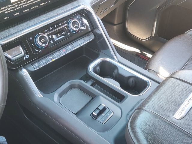 Used 2024 GMC Sierra 2500 Denali w/ Denali Reserve Package image 21