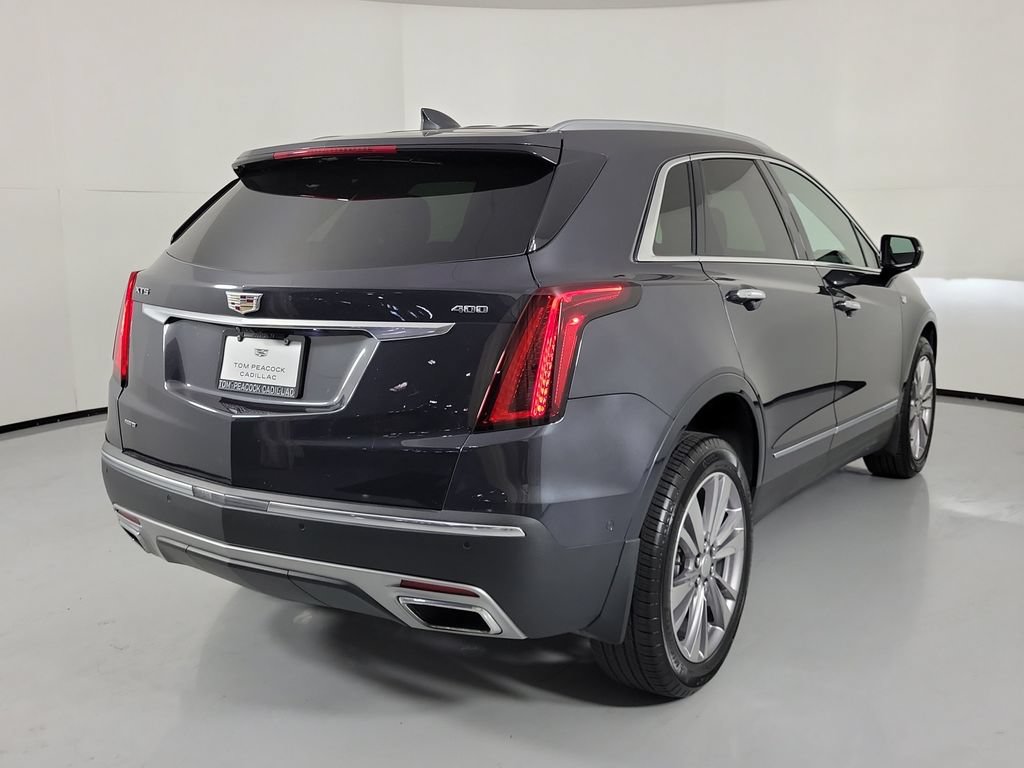 Used 2023 Cadillac XT5 Premium Luxury w/ Technology Package AWD/4WD image 3