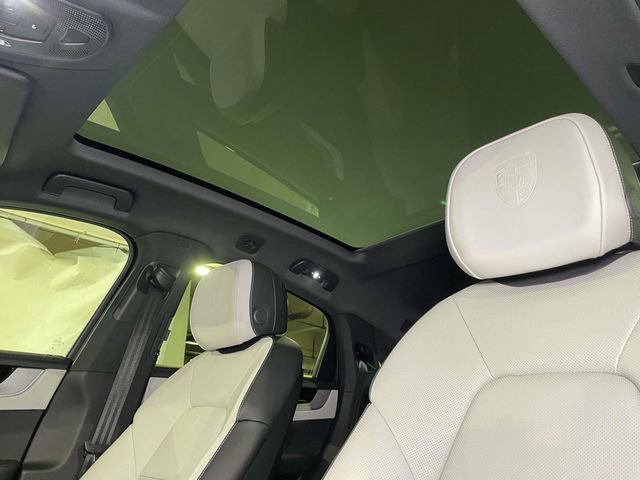 New 2026 Porsche Cayenne E-Hybrid Coupe image 18