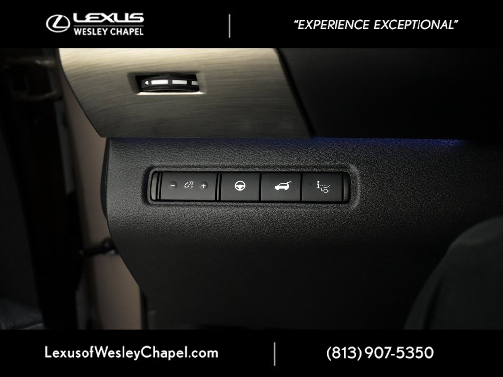 Used 2025 Nissan Pathfinder Platinum w/ Cargo Package image 43