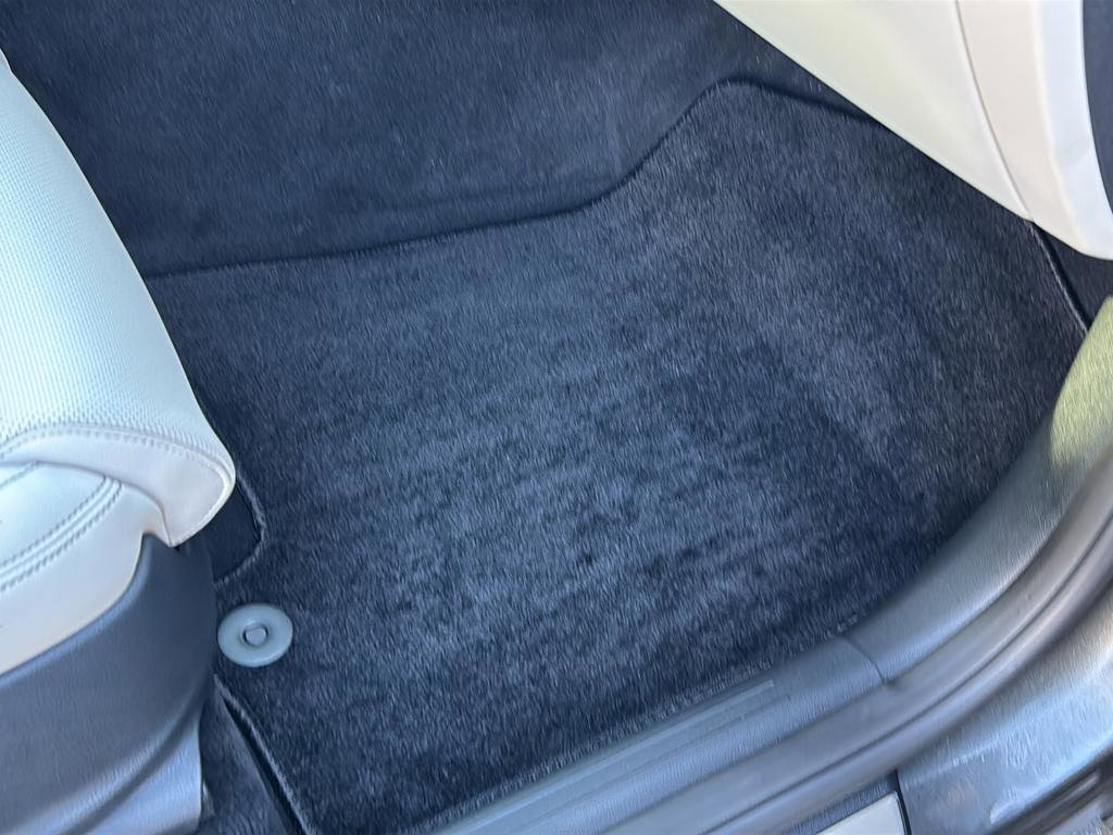 Used 2026 Genesis GV70 2.5T Select image 40