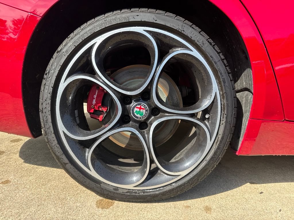 Used 2021 Alfa Romeo Giulia Ti Sport AWD/4WD image 23