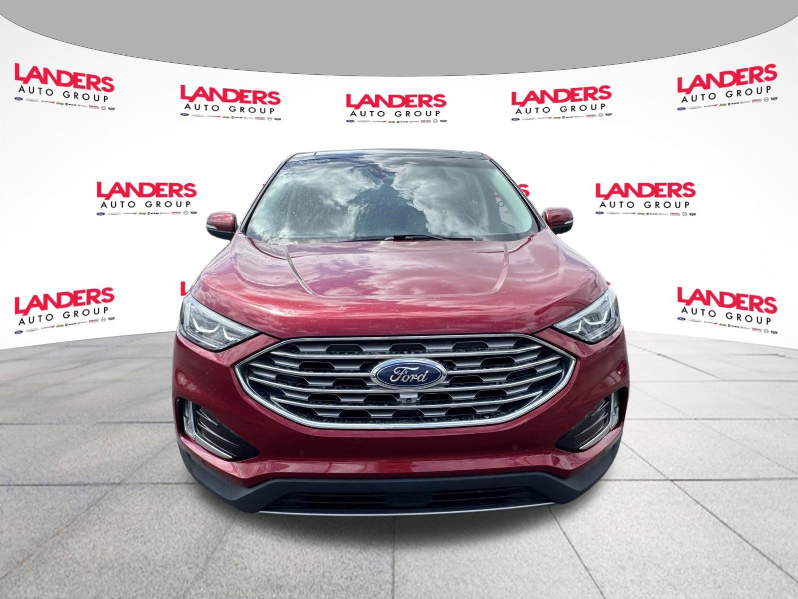 Used 2019 Ford Edge Titanium w/ Equipment Group 301A image 8