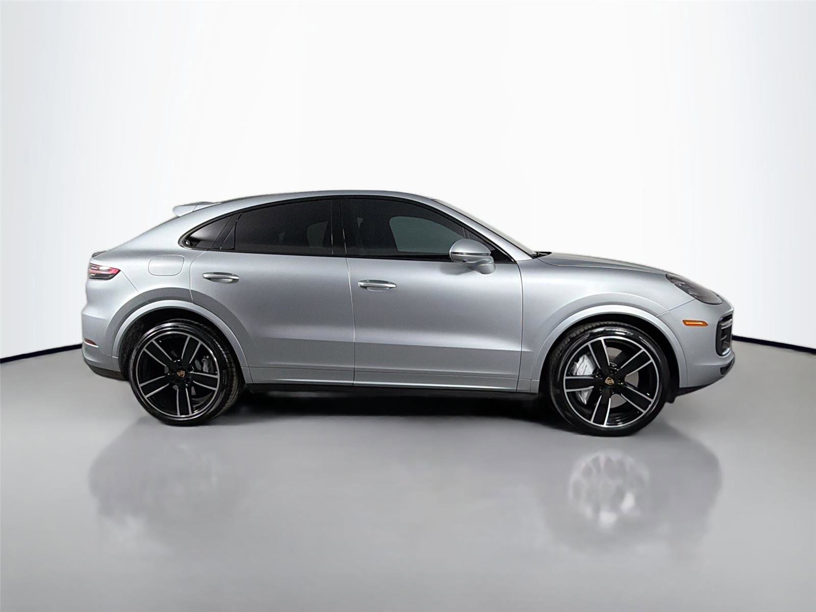 Certified 2021 Porsche Cayenne Turbo AWD/4WD image 8
