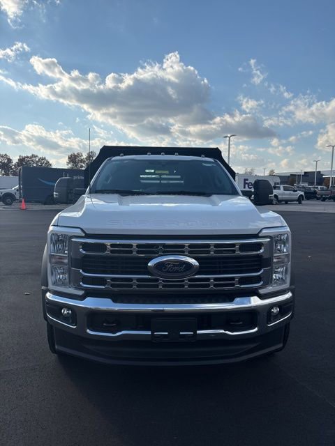 New 2025 Ford F450 XL w/ XL Chrome Package image 3