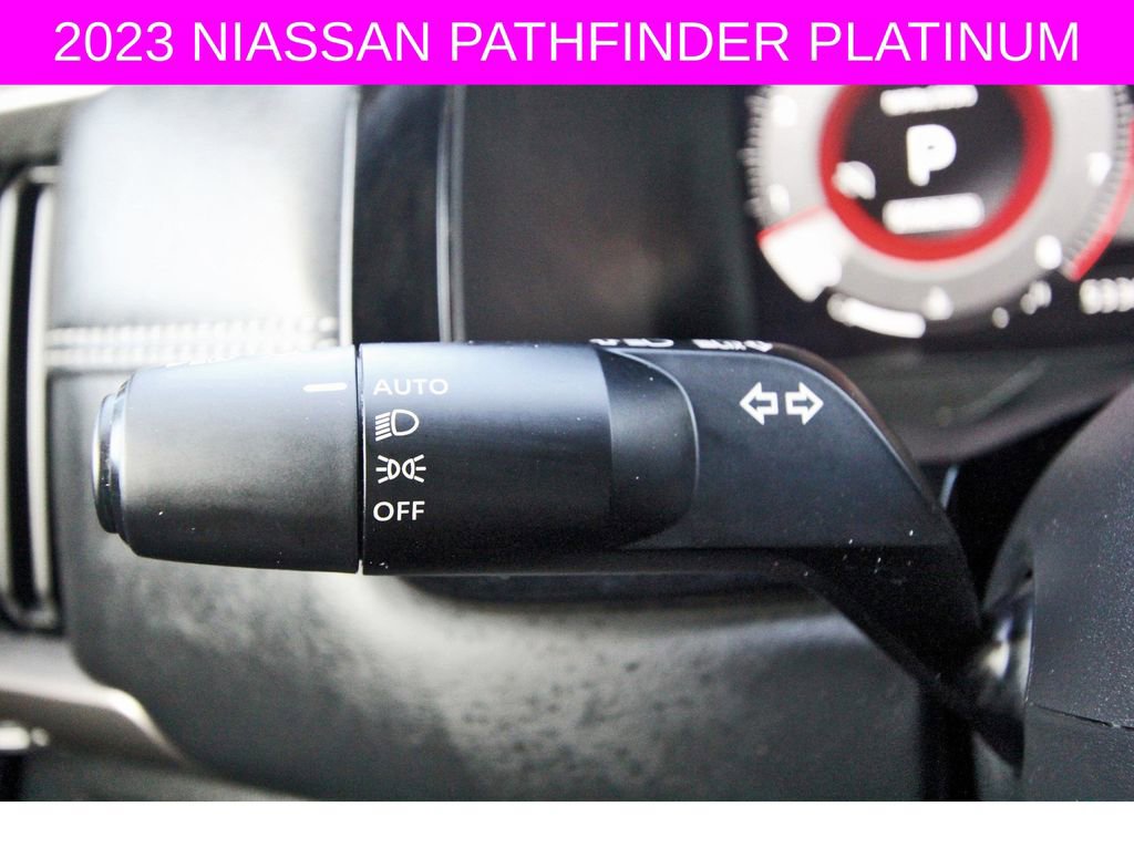 Used 2023 Nissan Pathfinder Platinum image 19