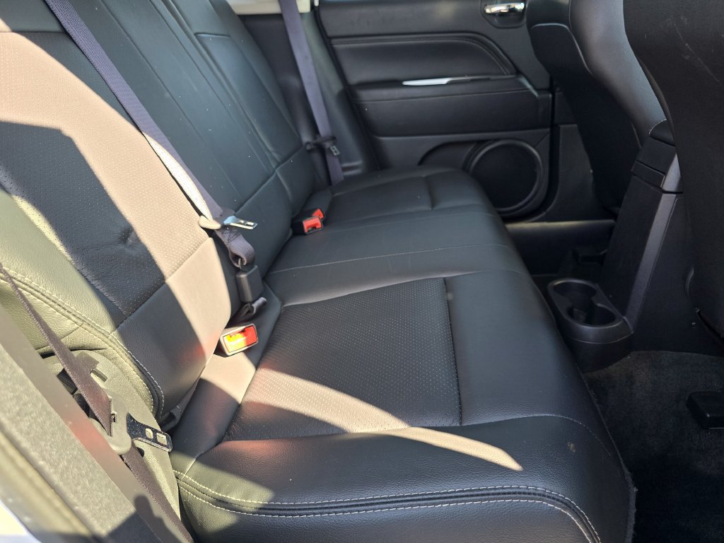 Used 2017 Jeep Compass High Altitude AWD/4WD image 19