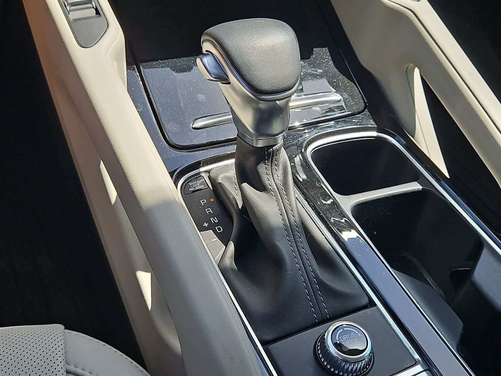 Used 2024 Kia Telluride S FWD image 32