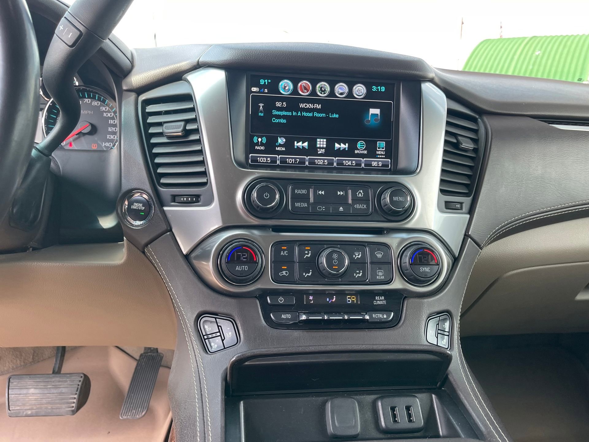 Used 2019 Chevrolet Tahoe Premier AWD/4WD image 16