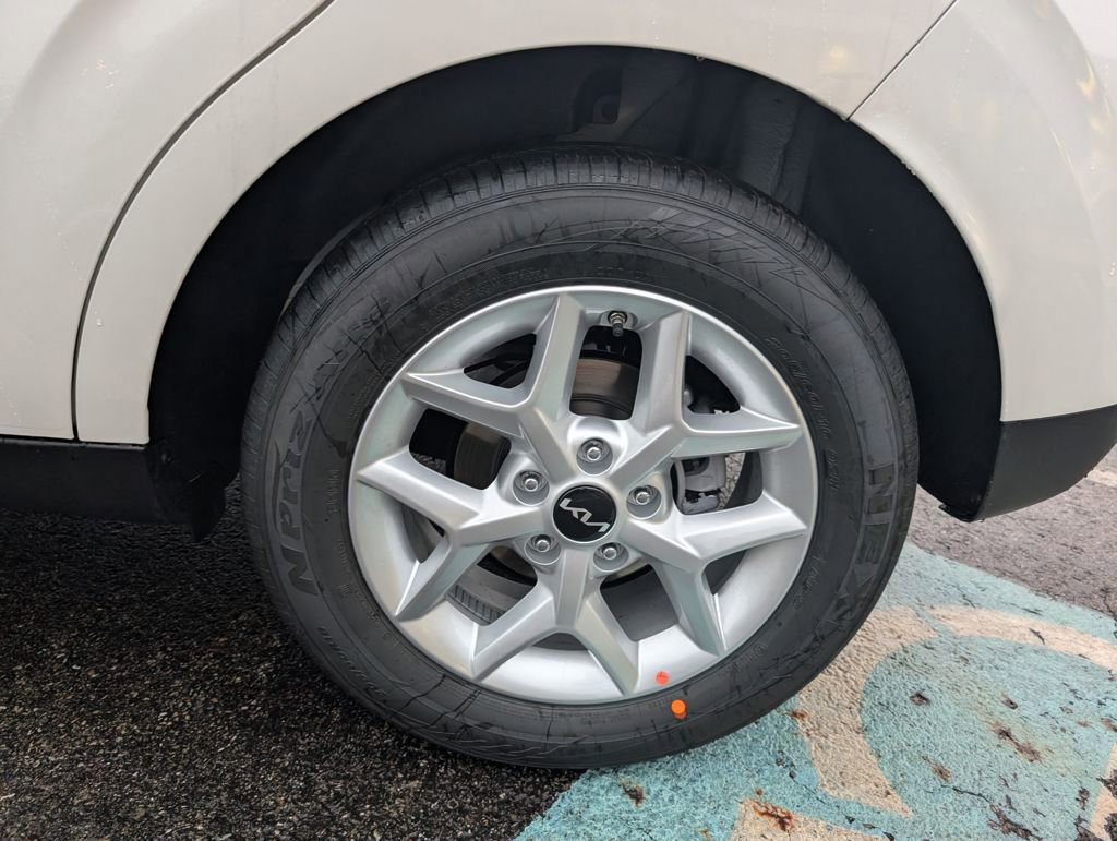 New 2025 Kia Soul LX image 24