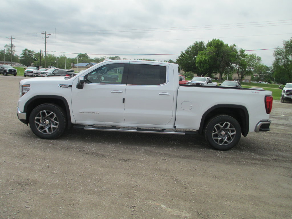 New 2026 GMC Sierra 1500 SLT w/ SLT Premium Plus Package AWD/4WD image 7