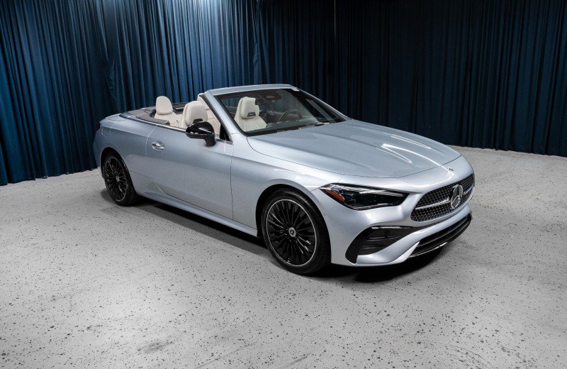 New 2026 Mercedes-Benz CLE 300 4MATIC Cabriolet image 4