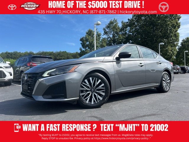 Used 2024 Nissan Altima 2.5 SV