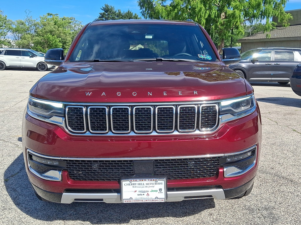 Used 2024 Jeep Wagoneer L Series II w/ Flexible Seating Group AWD/4WD image 8