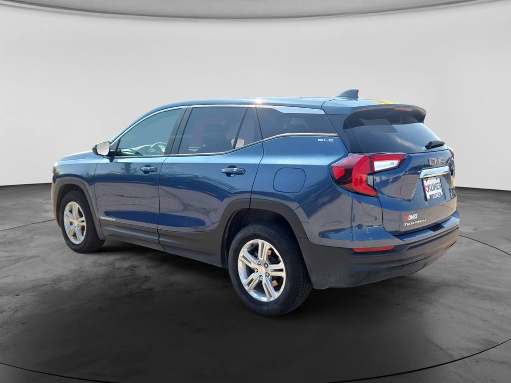 Used 2024 GMC Terrain SLE AWD/4WD image 6
